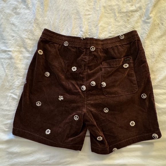 Pacsun Men’s Brown Corduroy Shorts with Embroidered Mushrooms, Flowers | M | NEW - Picture 2 of 7